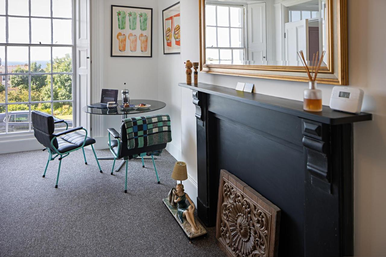 Paramount Apartments Ilfracombe, Arty Seaside Holiday Apartments Bagian luar foto